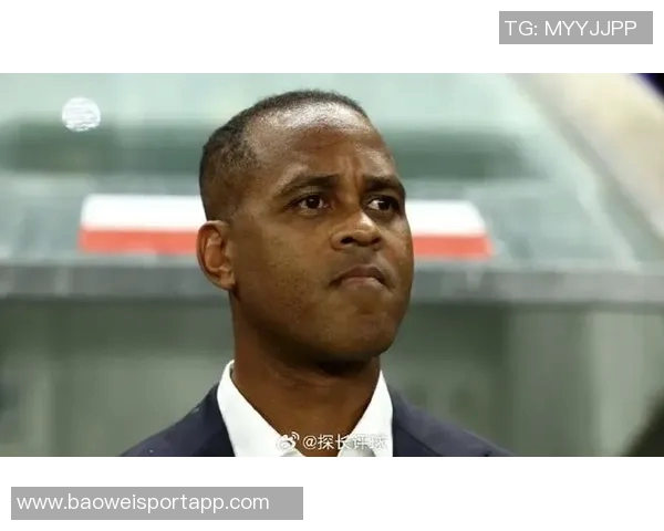 印尼主帅克鲁伊维特赛后情绪失控怒砸椅子眼眶泛红引发关注 印尼主帅克鲁伊维特赛后情绪失控怒砸椅子眼眶泛红引发关注