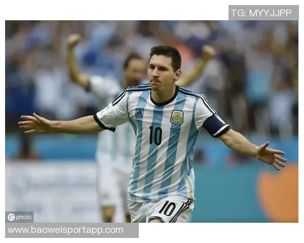 锁喉行为引争议卡塞米罗直红对手却未受罚达洛黄牌背后真相解析